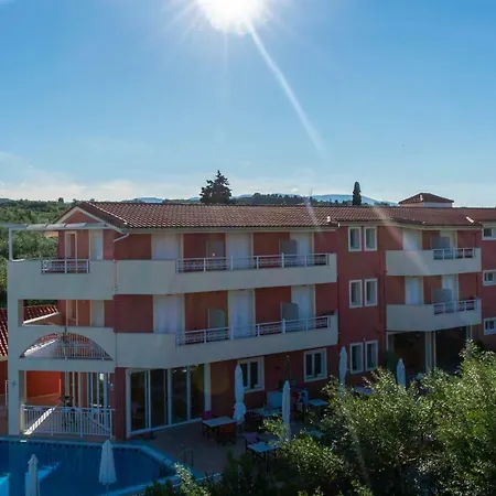 Zante Pantheon فندق تسيليفي