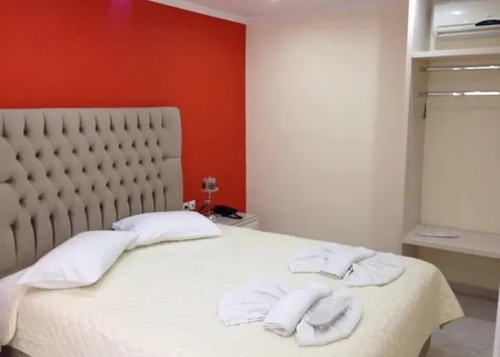 Ξενοδοχείο Zante Pantheon